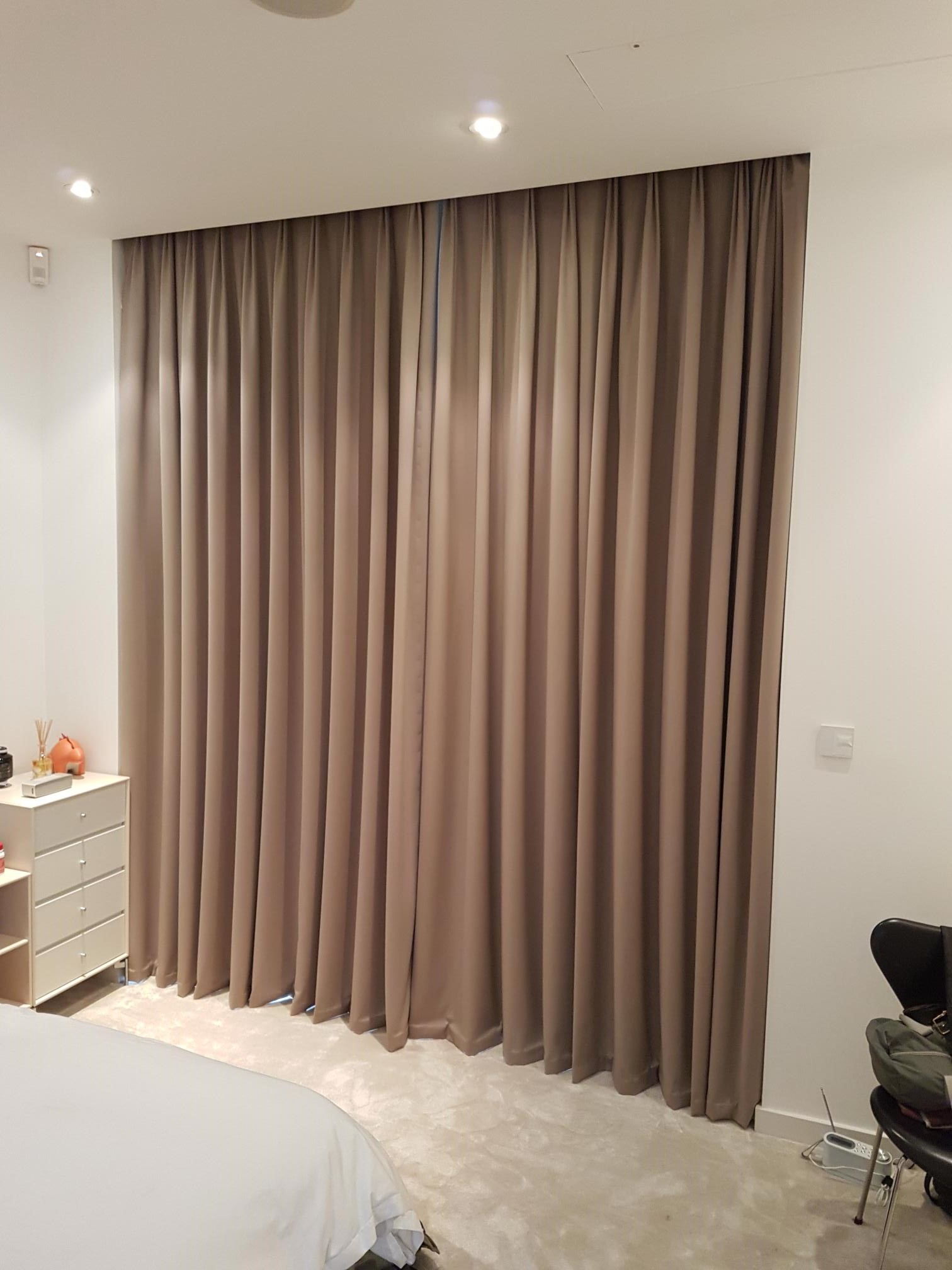 Blackout curtains that don’t work…. – Burbank Blinds